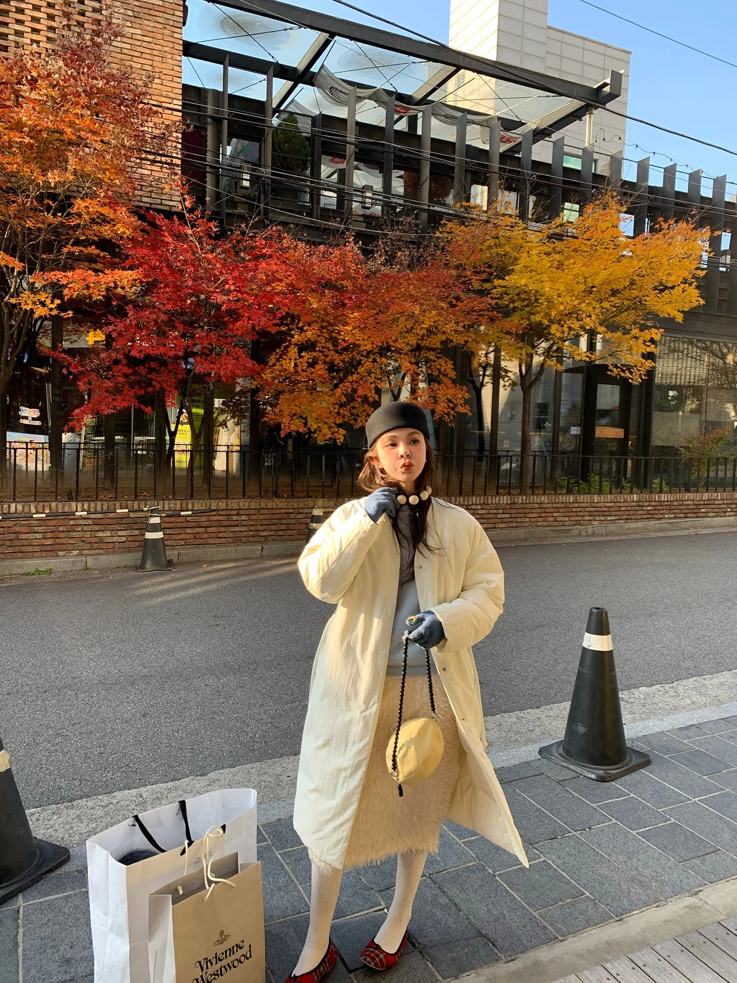 

Женское пальто Le Rouge Long Down Jaet Micro с круглым поясом-узлом, модное, в стиле ретро, для повседневной носки, с V-образным вырезом