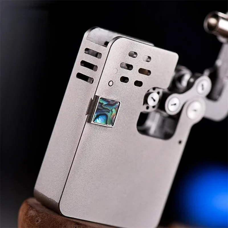 New Metal Kerosene Lighter Zhanyue Mechanical Ejection Personalized Old-fashioned Grinding Wheel Windproof Lighter