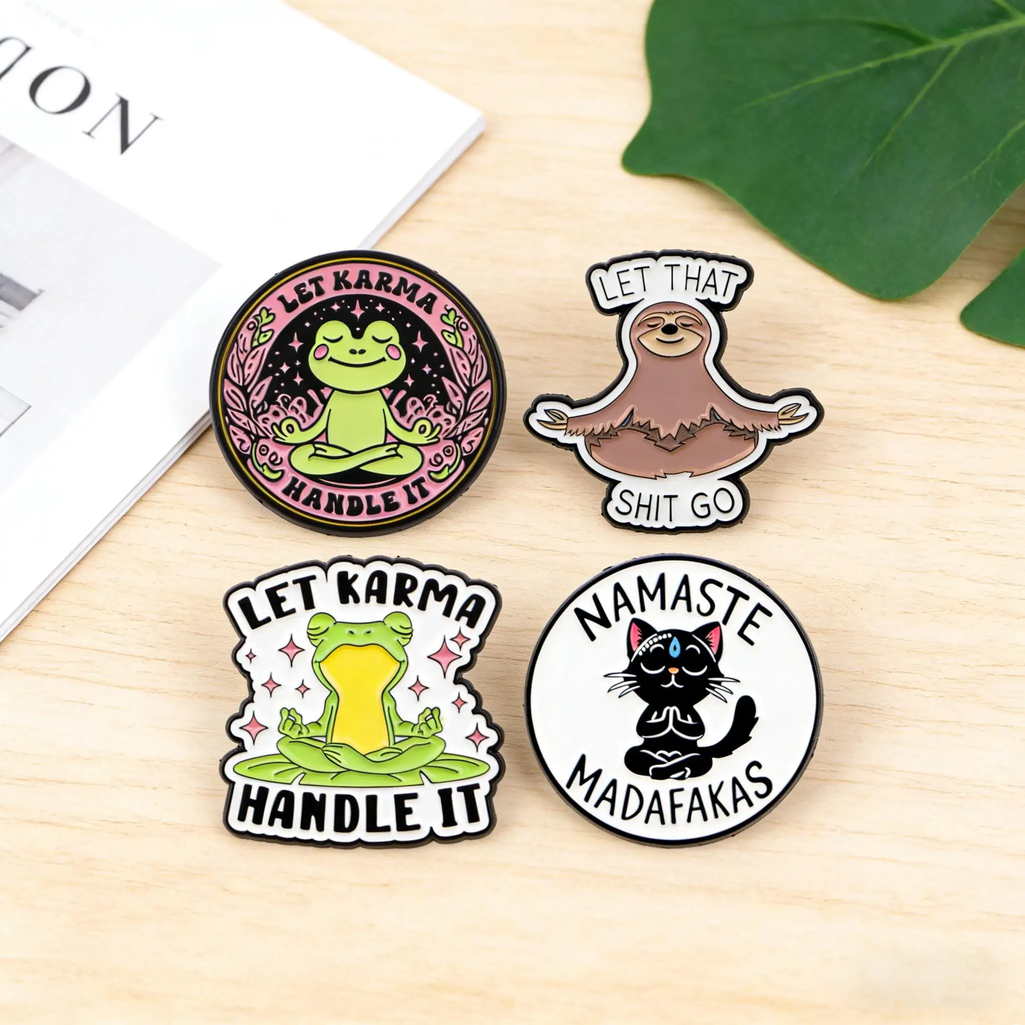 4pcs/set Yoga Animals Enamel Pin Fitness Brooches For Lapel 