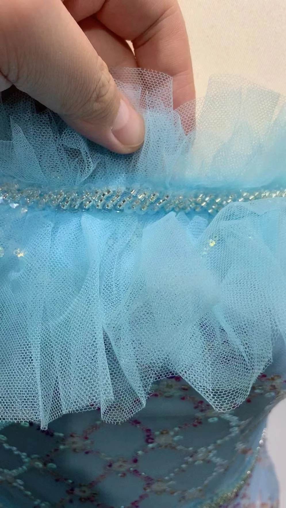 Vestido largo bordado de malla azul cielo con lentejuelas brillantes de lujo para mujer, vestido largo elegante para fiesta de cumpleaños y noche de celebridad