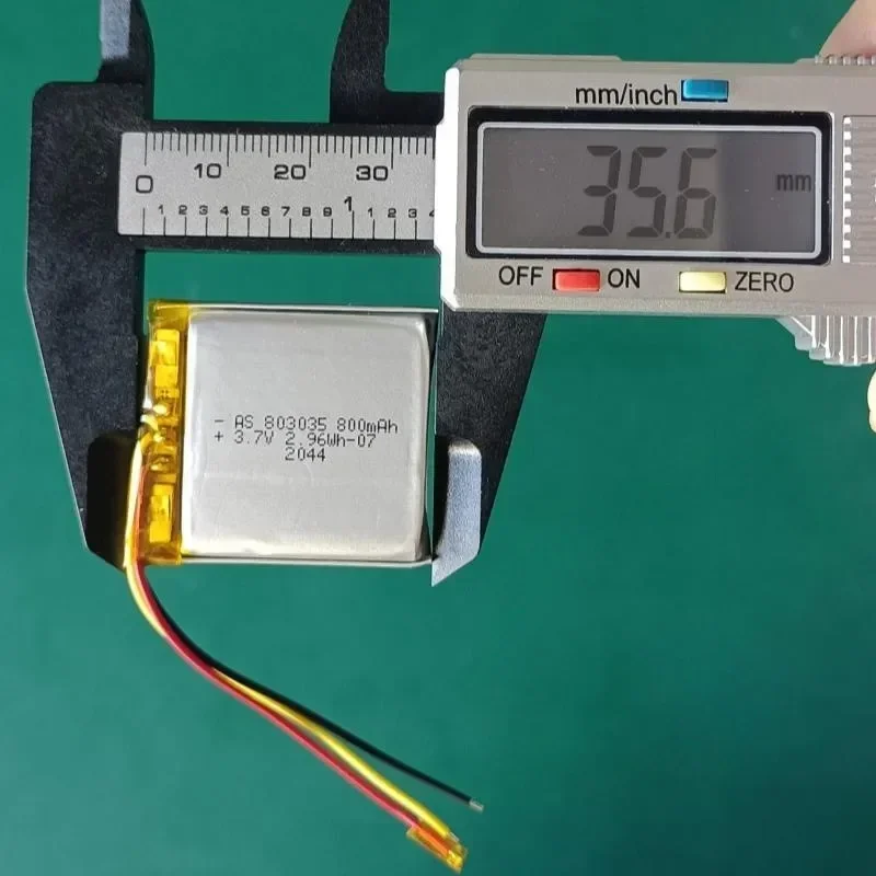 3.7 فولت، 803035   بطارية ليثيوم بوليمر 800 مللي أمبير في الساعة، لـ MP3، MP4، MP5، GPS، راديو، بنك الطاقة، مكبرات صوت صغيرة، المصابيح الخلفية للدراجة، أضواء LED، مروحة