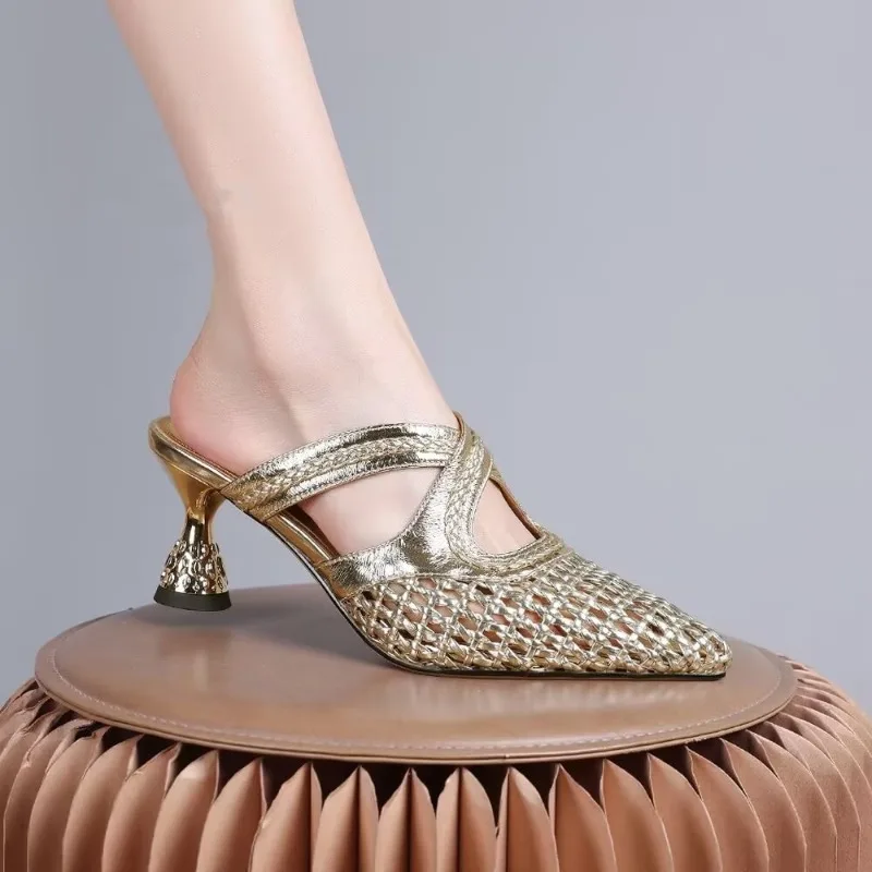 

2026 New Summer French Cool Mops, Woven Baotou Slippers, Stylish and Casual
