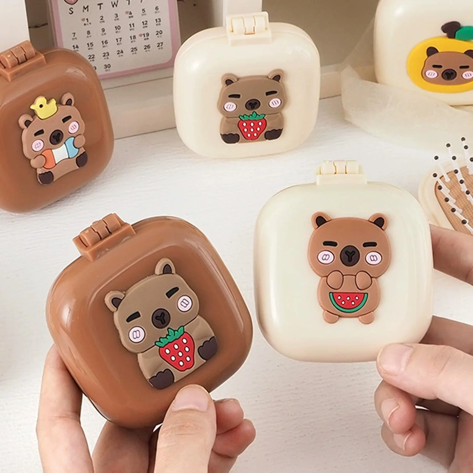 مشط وسادة الجيب، مشط وسادة هوائية بنمط كابيبارا الكرتوني الجميل، مشط تدليك قابل للطي مع مرآة محمولة تعمل باللمس