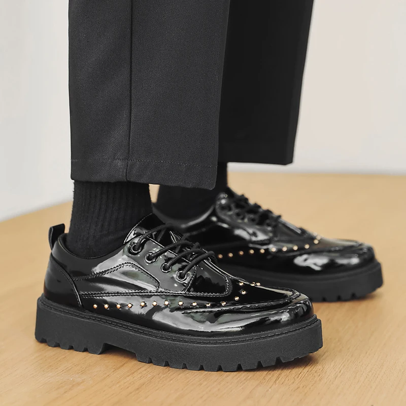 

2026 New Trendy Fashion Low Top Versatile Bright Face Casual Small Leather Men's Shoes Trendy Shoes British Style