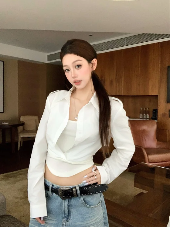 

White Splice Flip Collar Fake Two-Piece Shirt Women's Early Summer Design Slimming Short Shirt Korean Style Commute Wind