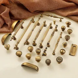Nordic Vintage Brass Furniture Handles High Luxury Knobs and Handles for Vintage Drawers Kitchen Accessories Cabinet Pulls