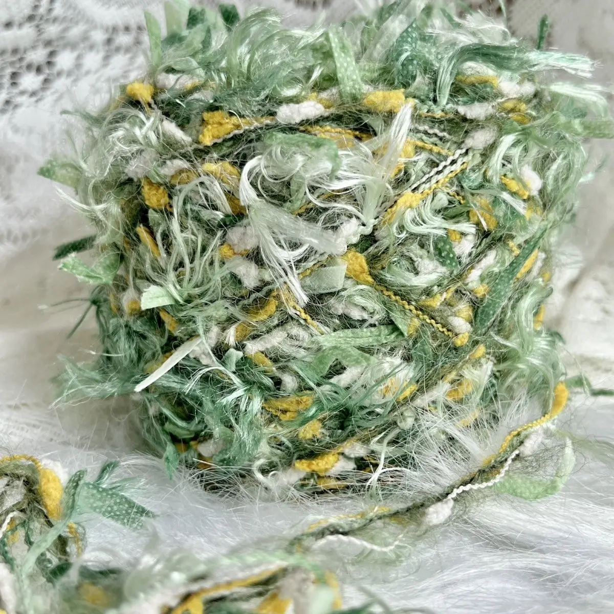 

100g Yellow Green Blended Thick Yarn Thread Christmas Customized New DIY Hook Weaving Material Handmade Bag Scarf Hat Knitting