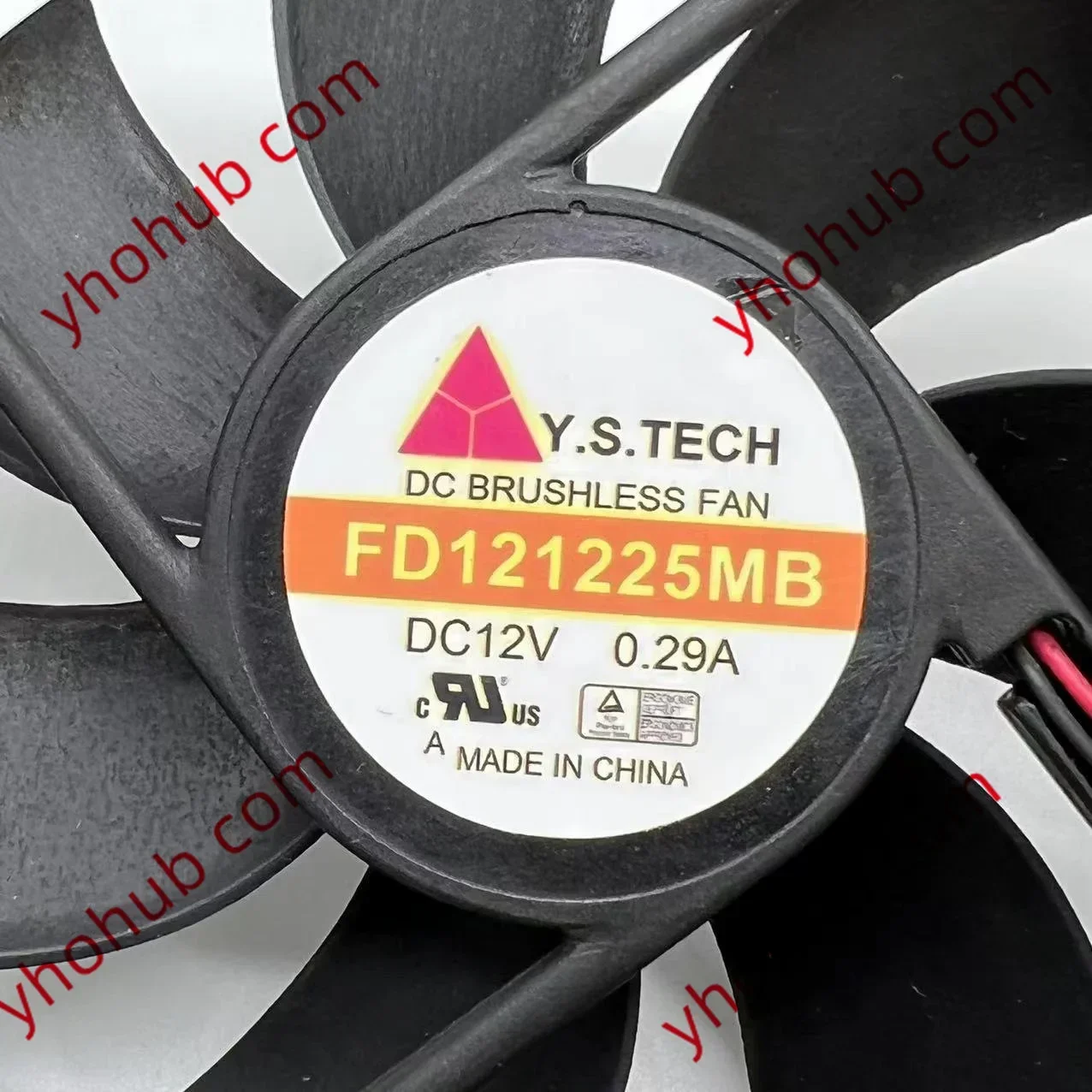 

Y.S.TECH FD121225MB DC 12V 0.29A 2-Wire 120X120X25mm Server Cooling Fan