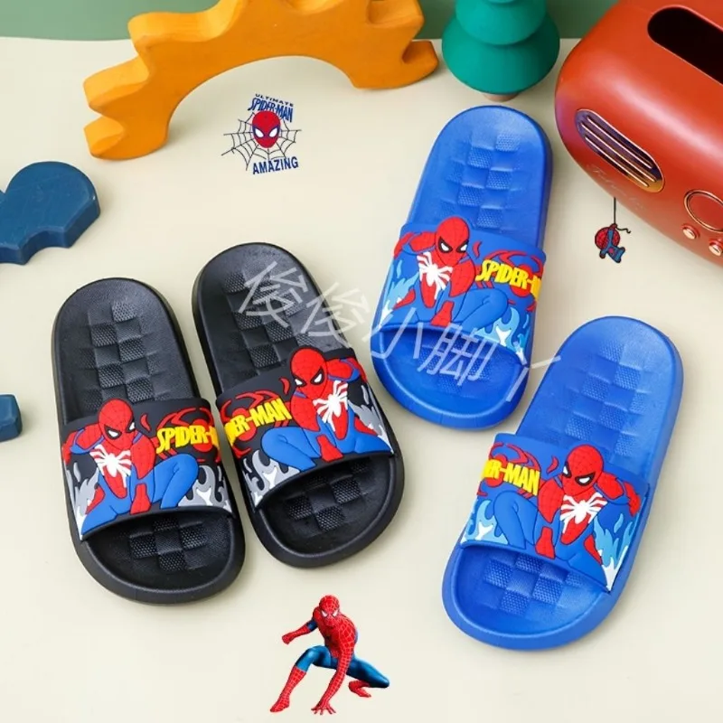 Spiderman รองเท้าแตะสำหรับเด็ก, รองเท้ากันลื่นพื้นนุ่มกันลื่นสำหรับเด็กใส่ในบ้านรองเท้าแตะสำหรับห้องน้ำขนาดกลางและใหญ่ในฤดูร้อน