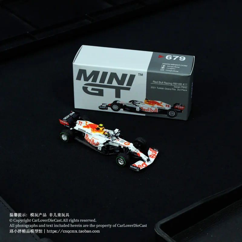 1:64 Red Bull F1 Auto Red Bull 11 Nr. 33 RB16B 679 680 Miniatur-Simulationsautomodell aus Legierung aus Druckguss, Jungenspielzeug, Kindergeschenk