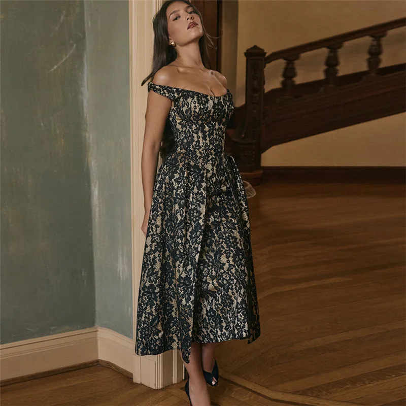 

2025 Autumn And Winter New Women's Clothing Fashion Temperament One-word Shoulder Backless Slim Waist Printed Dress Women