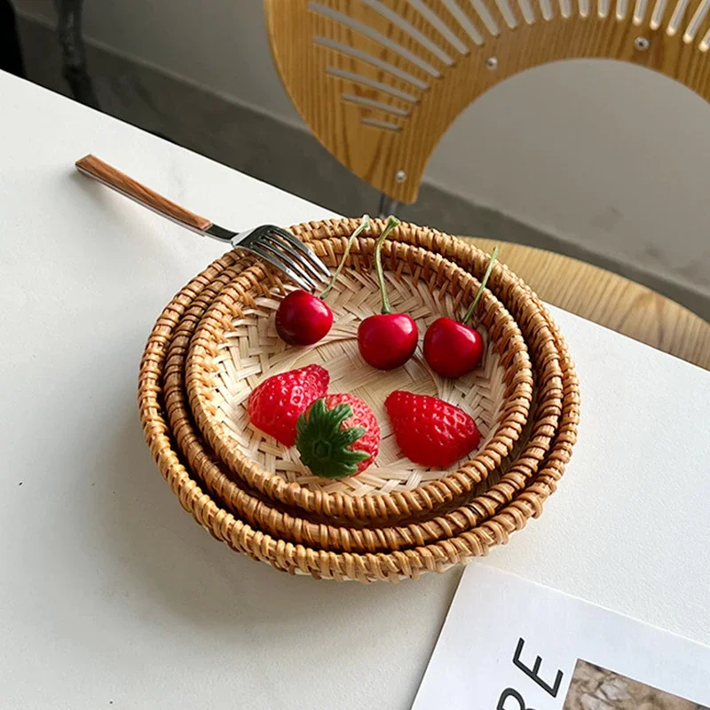 Natural Bamboo Weaving Serving Tray Rattan Storage Basket Fruit Food Plate Round Storage Box Kitchen Tray Storage Home Decora