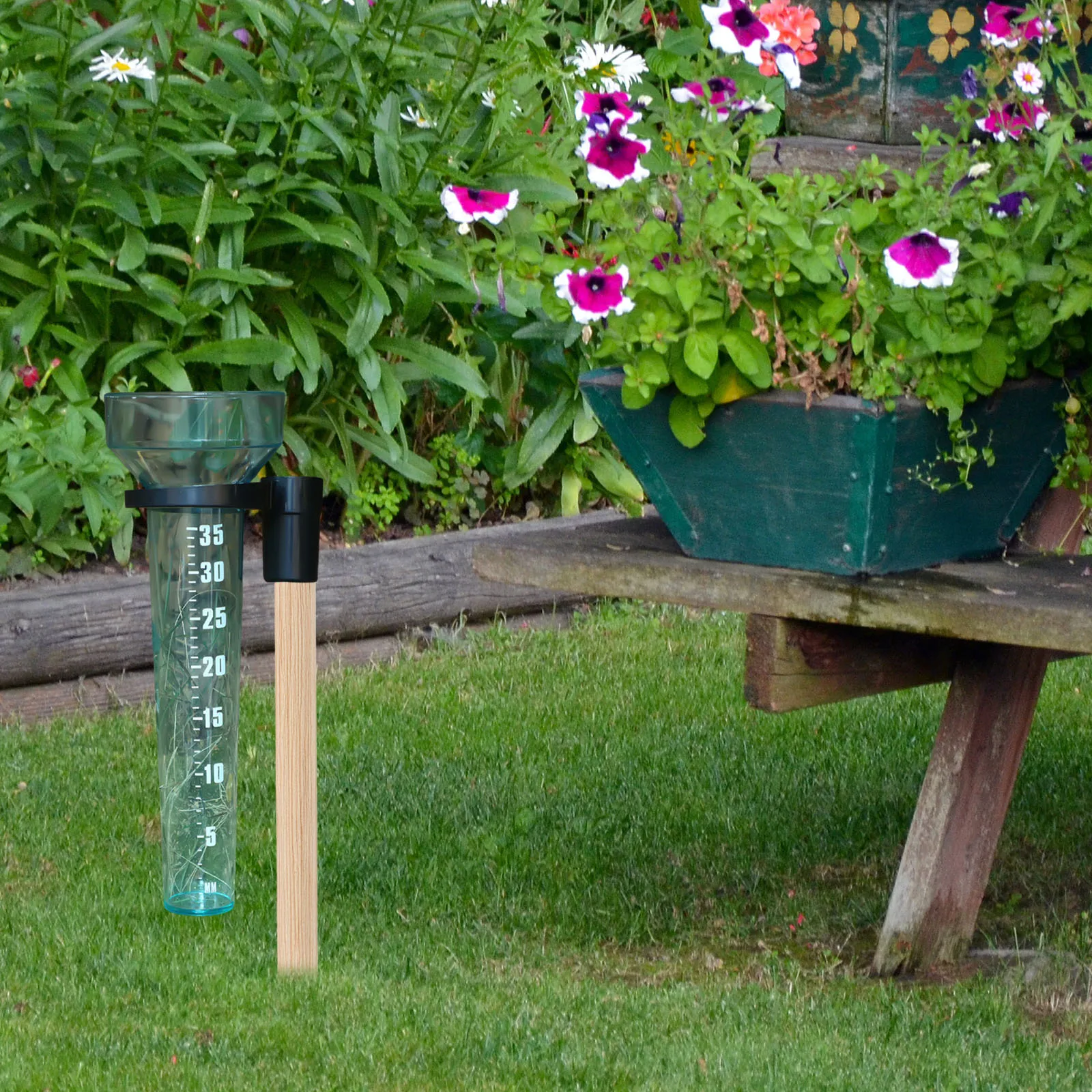 Plastic Rain Gauge with Holder Rainfall Gauge with 35mm Capacity Easy To Install for Lawn Farm Garden Settings Outdoor Use