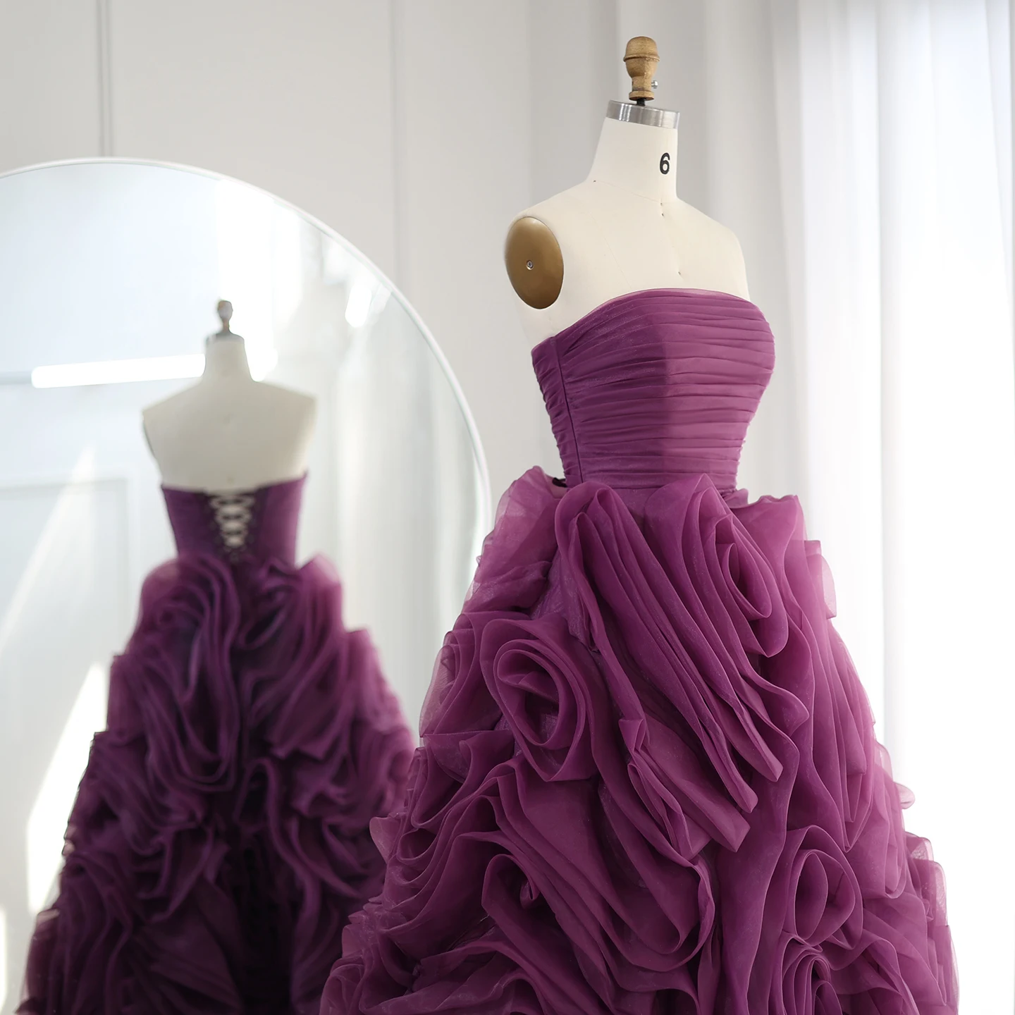 Sharon Said Luxuriöses 3D-Rosenblumen-Abendkleid in Lila für Hochzeitsfeier, Trägerloses Midi-Gala-Kleid in Rosa, Formelles Kleid SF451, Maßanfertigung – Detail 10