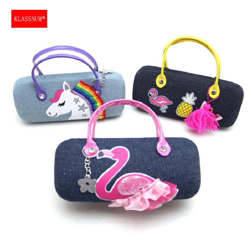 

KLASSNUM Kids Glasses Case With Handle Cartoon Portable Girls Glasses Bag Sunglass Box Eyewear Bag for 2023 Xmas New Year Gifts