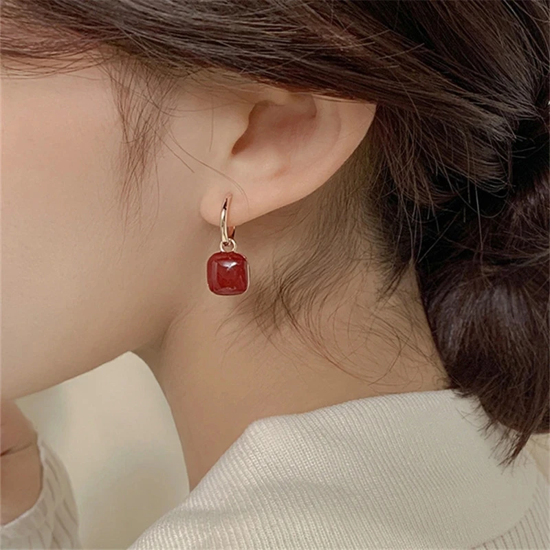 HANGZHI Red Square Heart Charm Hoop Earrings For Women Punk Stainless Steel Small Round Huggie Hoops Fashion Jewelry Gift