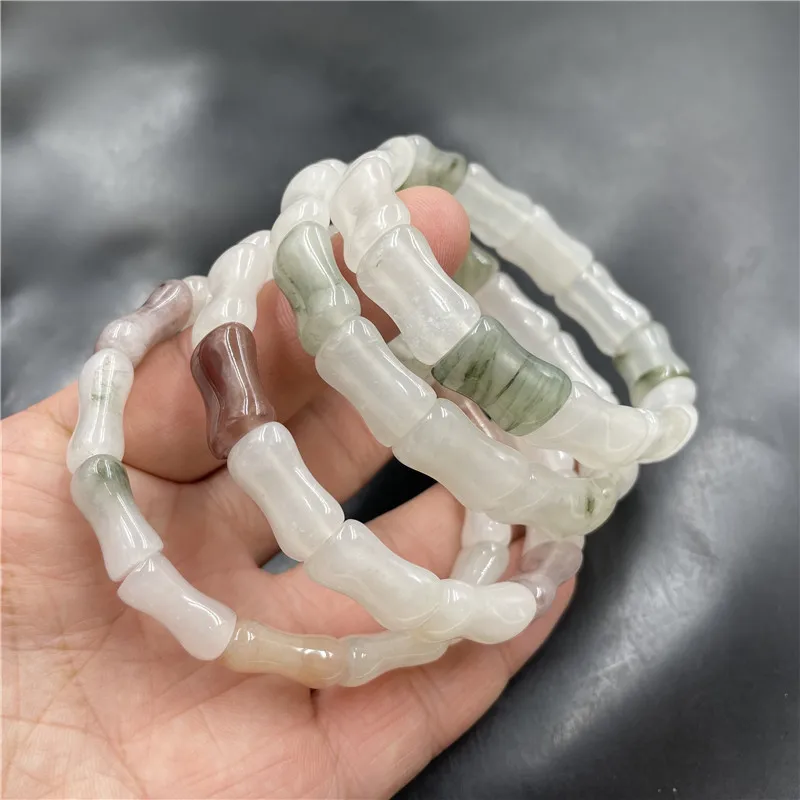 White Background Green Tianshan Knot , Gold Silk Jade High-Quality Bracelet