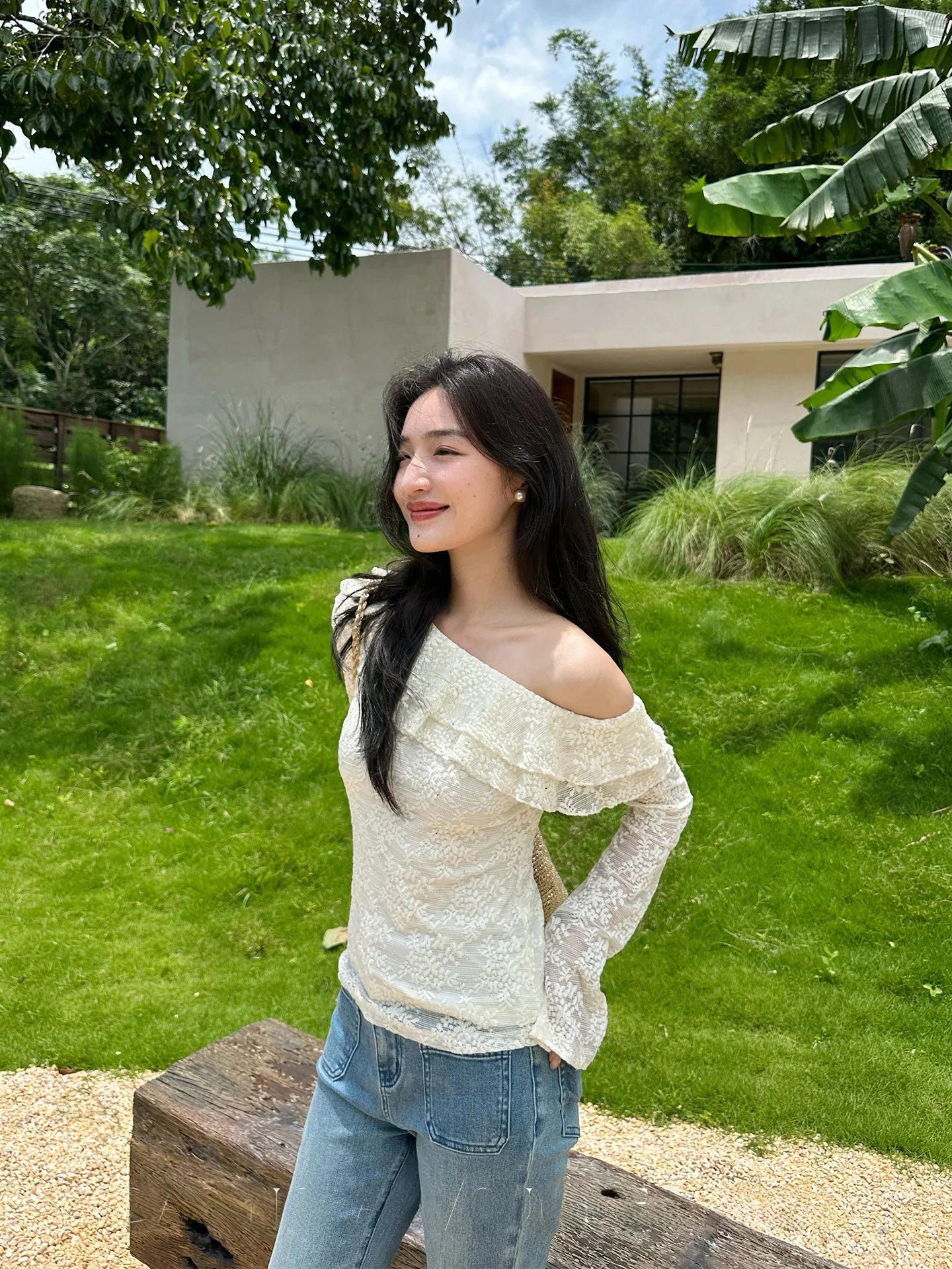 

Ele Lace Knitted Long Sve oulder Bared Faion Top by Xu Da Qing Autumn Collection Sli Retro Floral Embroidery