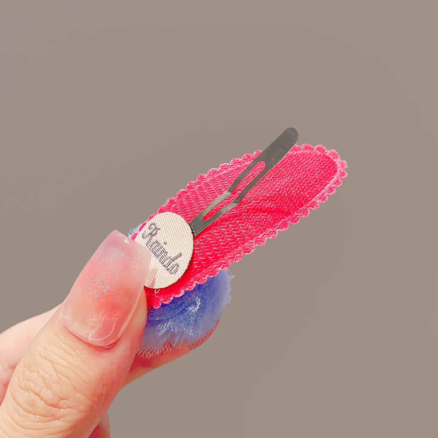 5 Stück/Set Niedliche Haarspangen in Pastellfarben für Frauen und Mädchen, Haarspangen mit Netz-Pom-Pom-Dekor, koreanische süße Haarnadeln, Accessoires – Detail 5