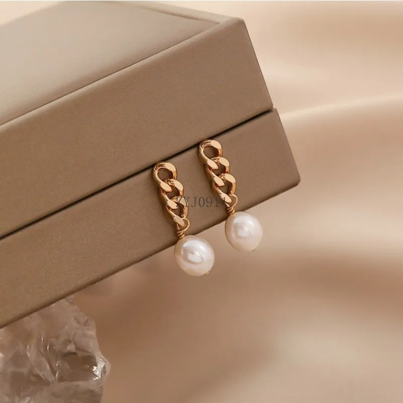 أقراط اللؤلؤ الطبيعي الفاخرة للنساء الباروك اللؤلؤ سحر المتدلي الأذن مجوهرات أقراط اللؤلؤ الباروك