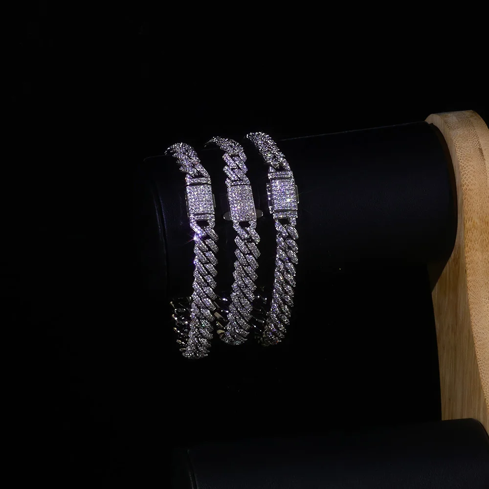 

Hip hop 8mm Cuban Bracelet Shimmering With Diamonds Brass Silver Plated Jewelry Luxurious Holiday Gift for Women