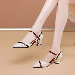 Koreanische Version dicke Absätze und flache Mund Damenschuhe, Frühling und Sommer modische quadratische Zehen Mittel absatz Schuhe