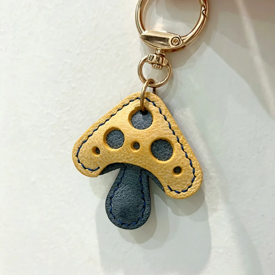 Cowhide Trendy Hanger Mushroom Shaped Keychain DIY Cartoon Bag Charm Creative Korean Glasses Storage Clip Women Bag Pendant