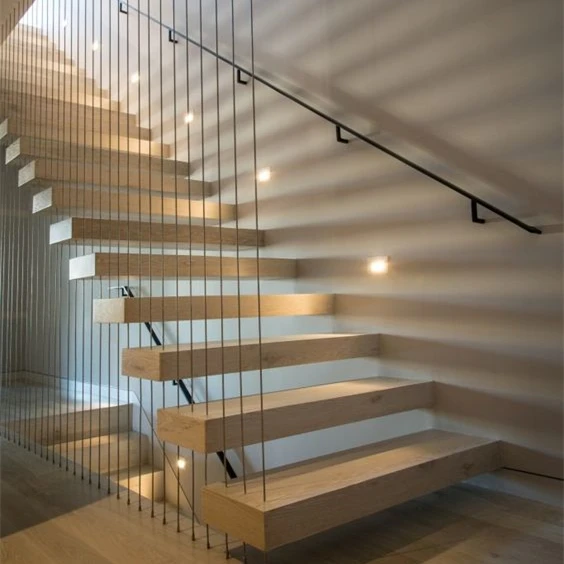 モダン住宅の内装用カスタマイズ スチール製階段 浮遊式直線階段