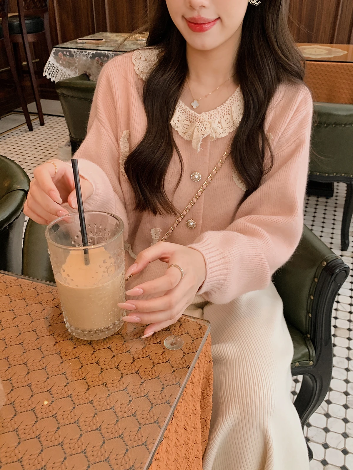 

Милый мягкий розовый вязаный свитер, пальто, женский осенний вязаный открытый кардиган с кружевом, круглый топ, другой материал Ne