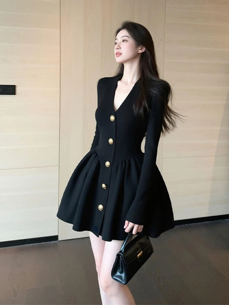 

Elegant Black V-Neck Long Sleeve Dress Women's Spring Fashion High Waist A-Line Skirt French Style Polyester Fiber Dress