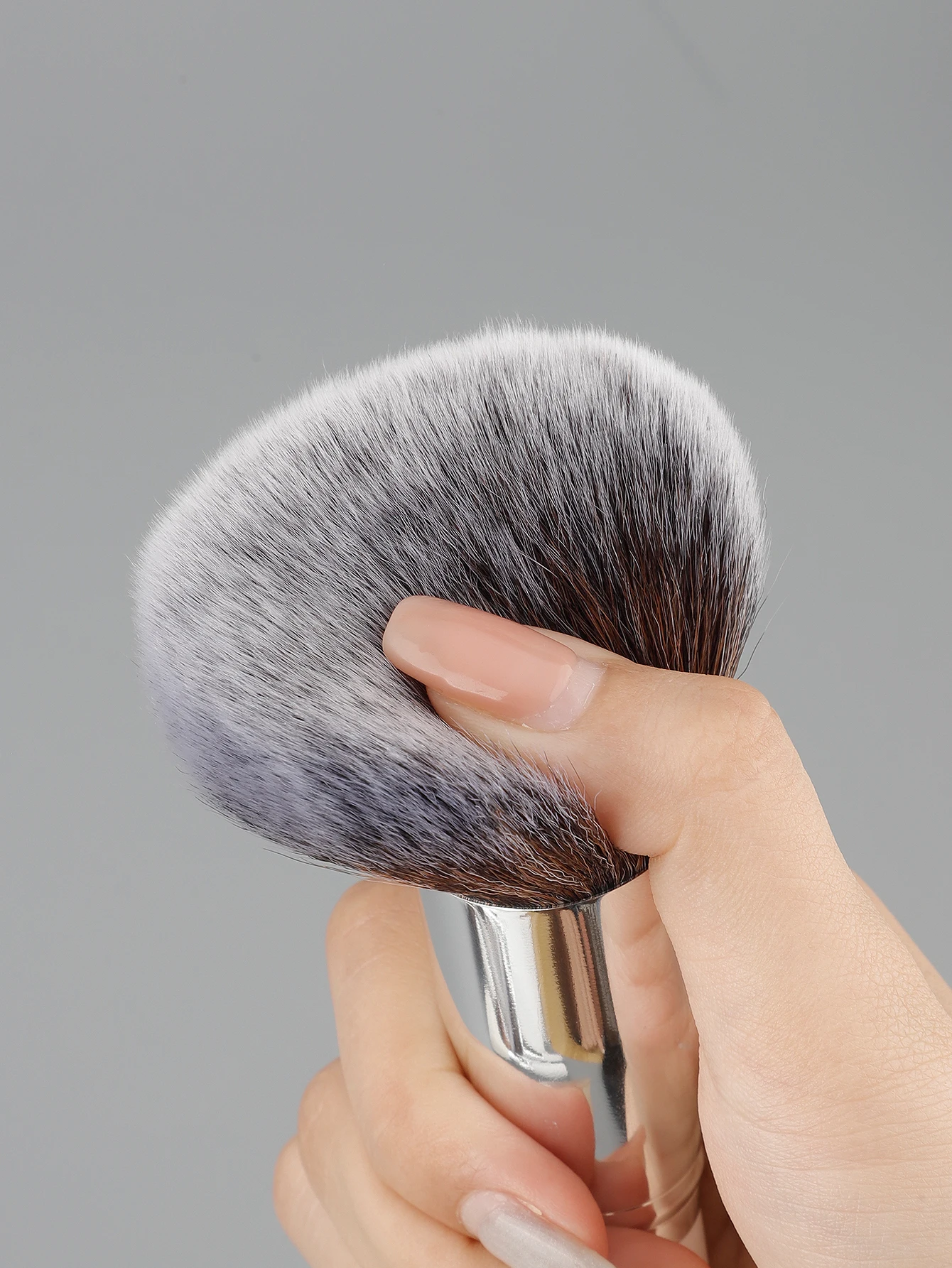 30 個のメイクブラシセットアイシャドウブラシコンシーラーブラシ獣毛ルースパウダーブラッシュメイクブラシバケツ付き