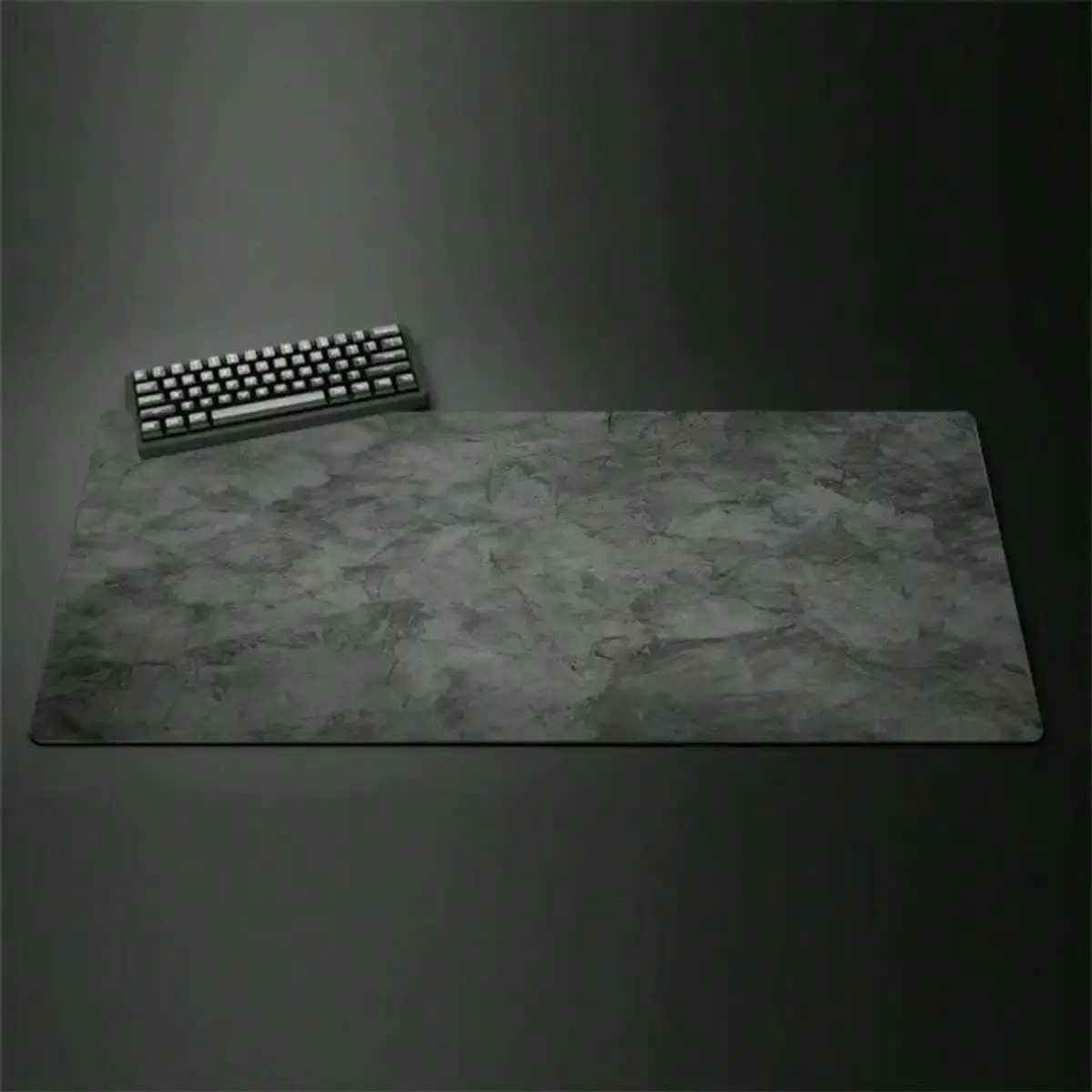 

Large Gray Mouse Pad With Overlocked Edges, Suitable For Gaming And Office Use, Designed For Both Work And Home Environments