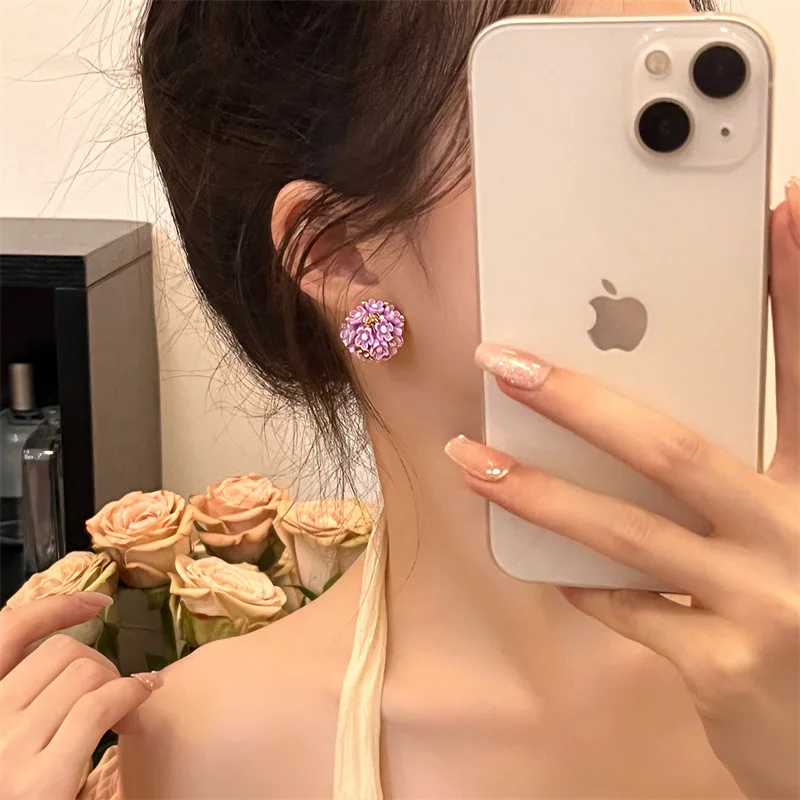 WLP Luxury Romantic Clusters Flower Stud Earrings for Women Korean Fashion Girls Floral Petal Metal Pretty Earring Jewelry Gift