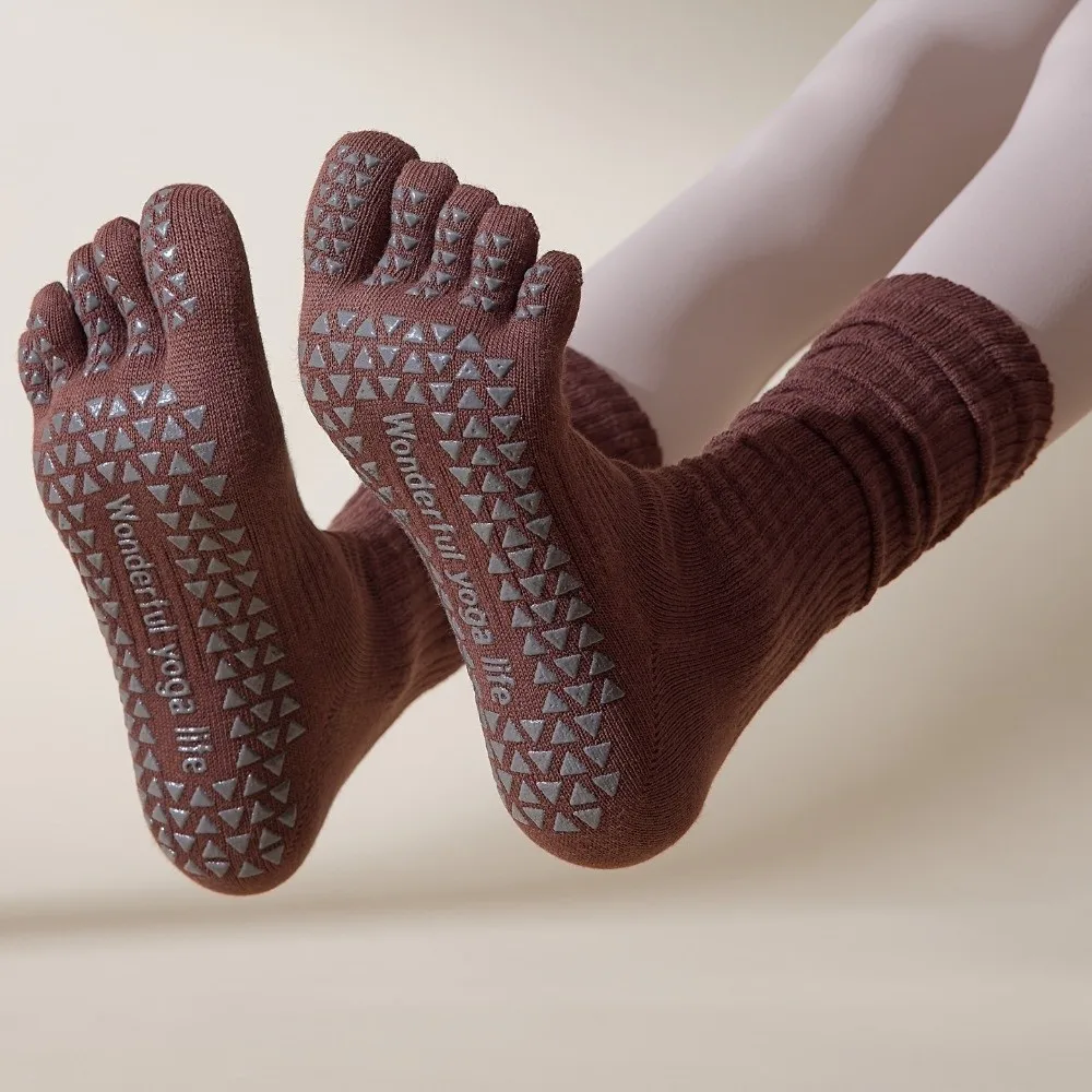 

Five Fingers Sports Toe Socks Separate Fingers Long-tube Women Yoga Socks Free Size Elasticity Sport Pilates Socks Fitness