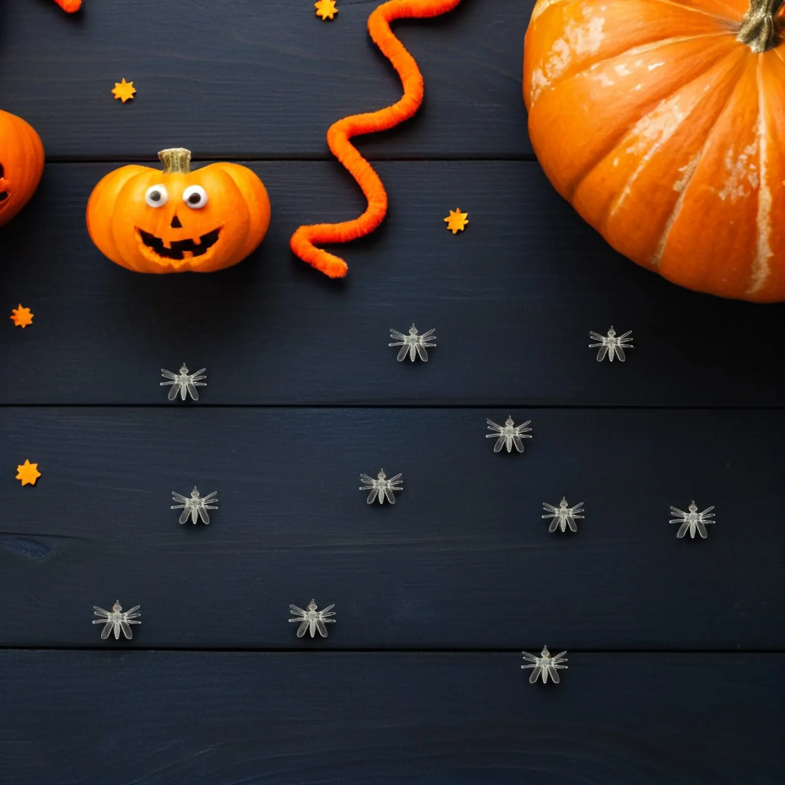 200Pcs Halloween Novelty Quirky Mosquito Plastic Bugs Indoor Outdoor Glow in The Dark Prank Decorations Insect Model Toys