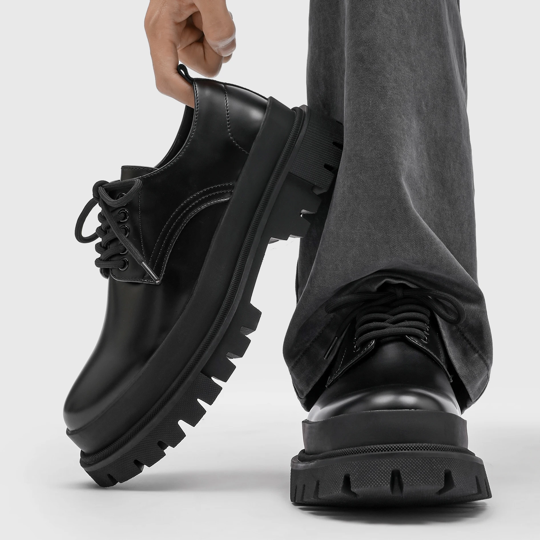 

Повседневная мужская кожаная обувь на толстой подошве, классический комфортный стиль для работы и офиса, уличная мода, уличная вечеринка, размер 38–46 больших размеров