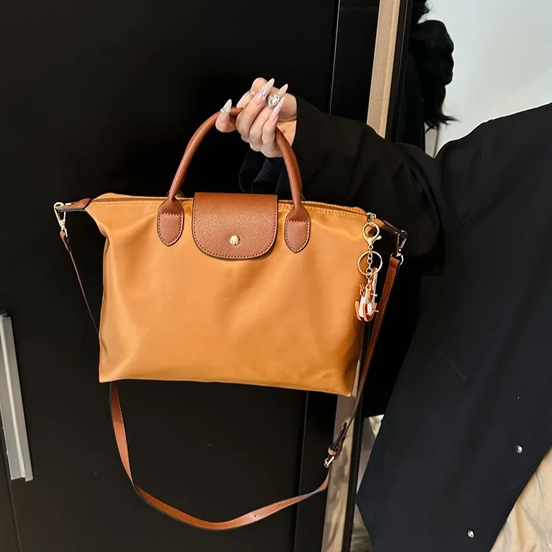 

Delicate Women's Handbag and Messenger Bag - Light Luxury, Multifunctional, Fashion, Advanced Feeling, Daily Use