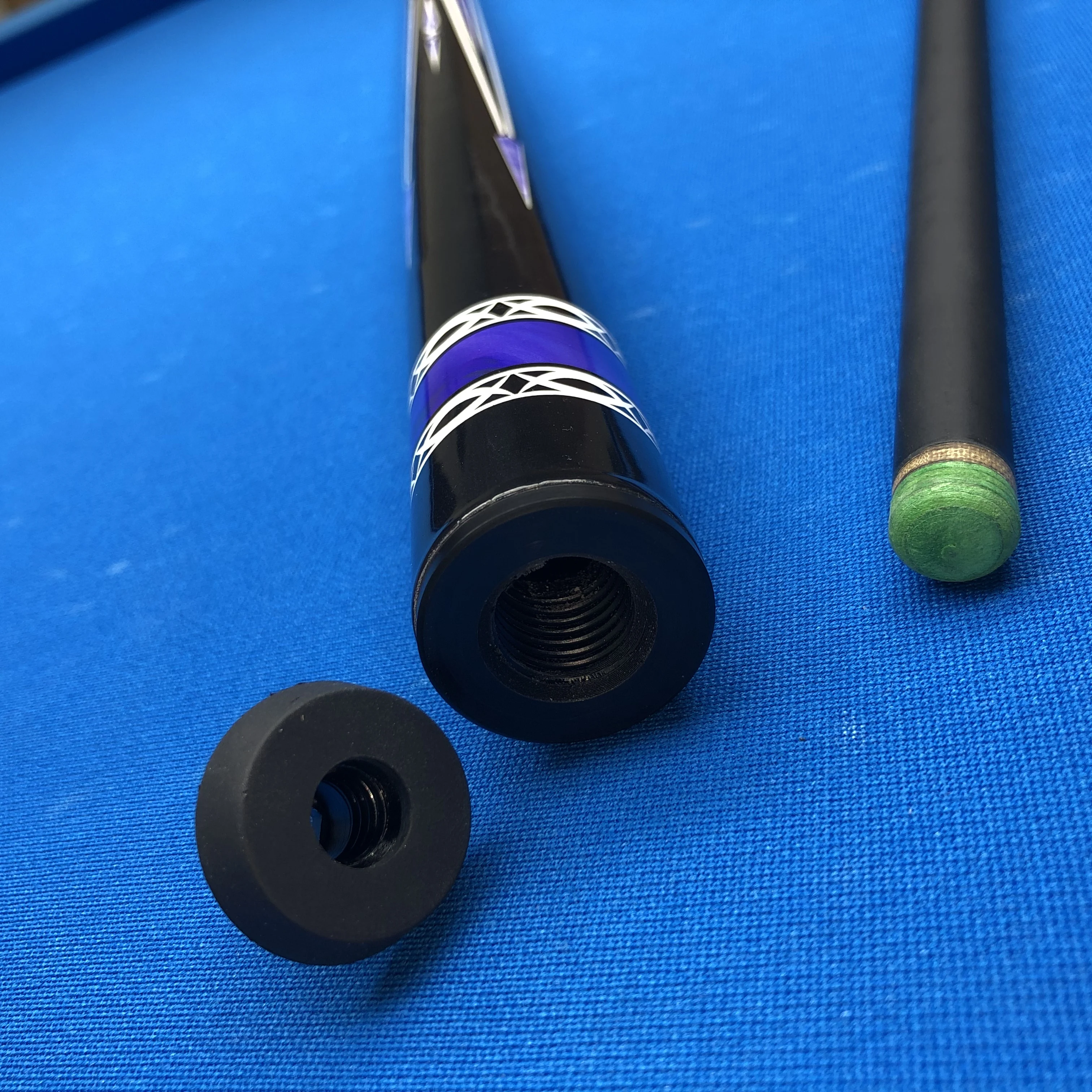 Stylish Fiberglass Pool Cue 12.5mm Multilayer Tip 1/2 Joint Stainless Steel Quick Connect Low Deflection Durable