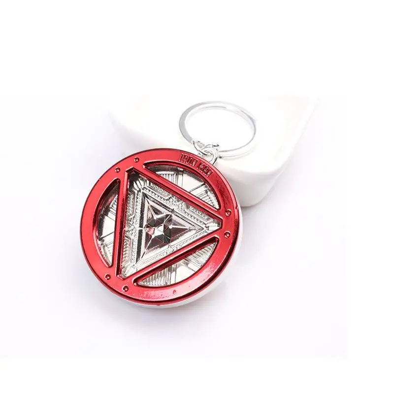 The New Marvel Peripheral Avengers Iron Man Energy Reactor Alloy Keychain Is A Fashionable and Trendy Bag Decoration Pendant