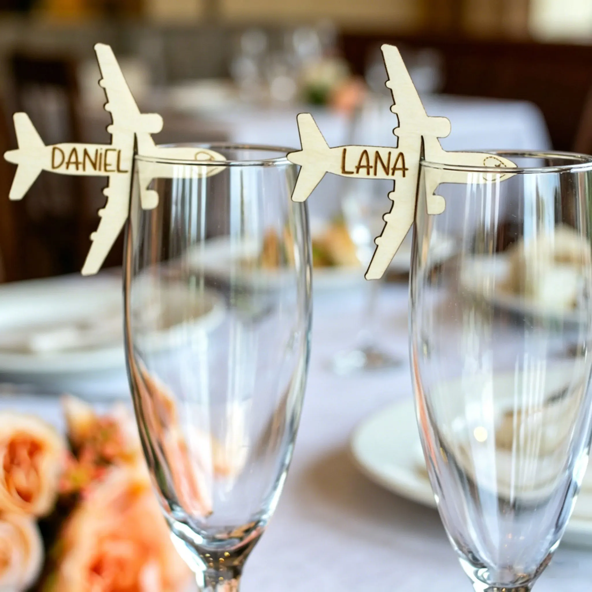 Personalized Airplane Drink Tags Plane Glass Tags Wedding Name Place Cards Wedding Decor Markers Table Setting Drink Tags