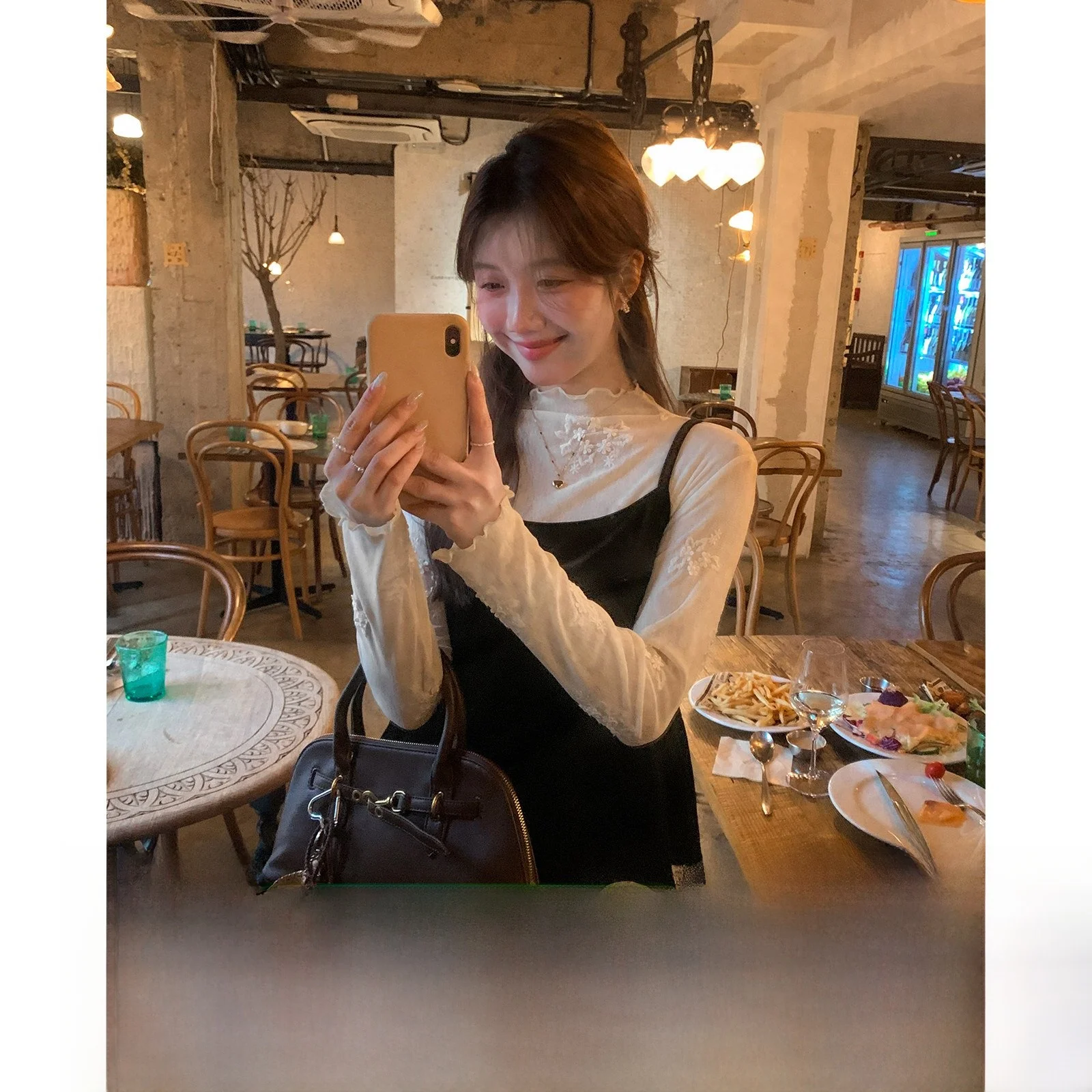 

Комплект Sisilyon: Бархатный топ с вышивкой и романтическим цветочным принтом, длинные рукава, высокая талия, для прогулок