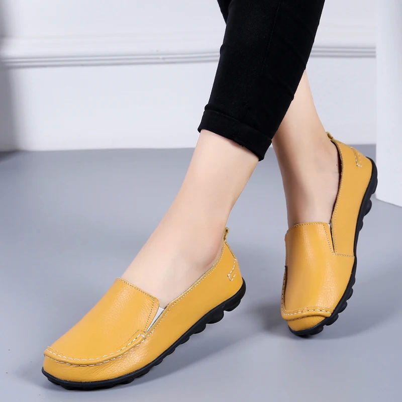 New Non Slip Flat Shoes for Woman Soft Casual Women Shoes Genuine Leather Lightweight Slip on Women Loafers Plus Size 44 Zapatos