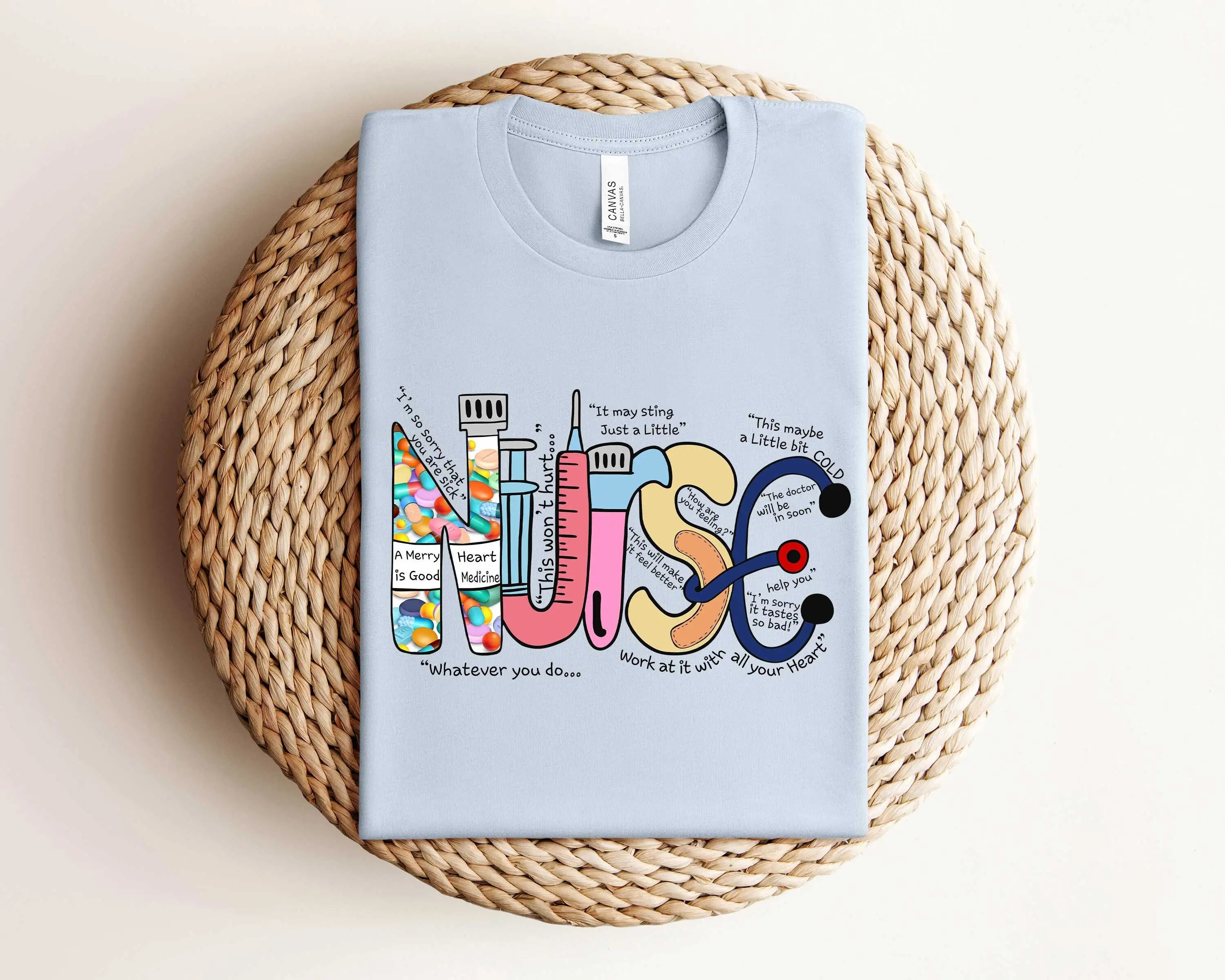 ممرضة مبهجة قائلا تي شيرت مضحك ميمي ملهمة التمريض إقتباس طاقم فرقة الرعاية الصحية #1