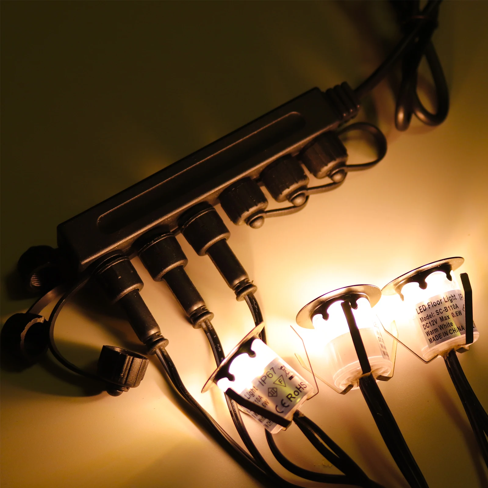 

2-контактный/4-контактный разъем, водонепроницаемый, IP67 6-ходовой распределительный разъем с винтовой крышкой (для светодиодсветильник подсветки палубы/пола/подземсветильник)