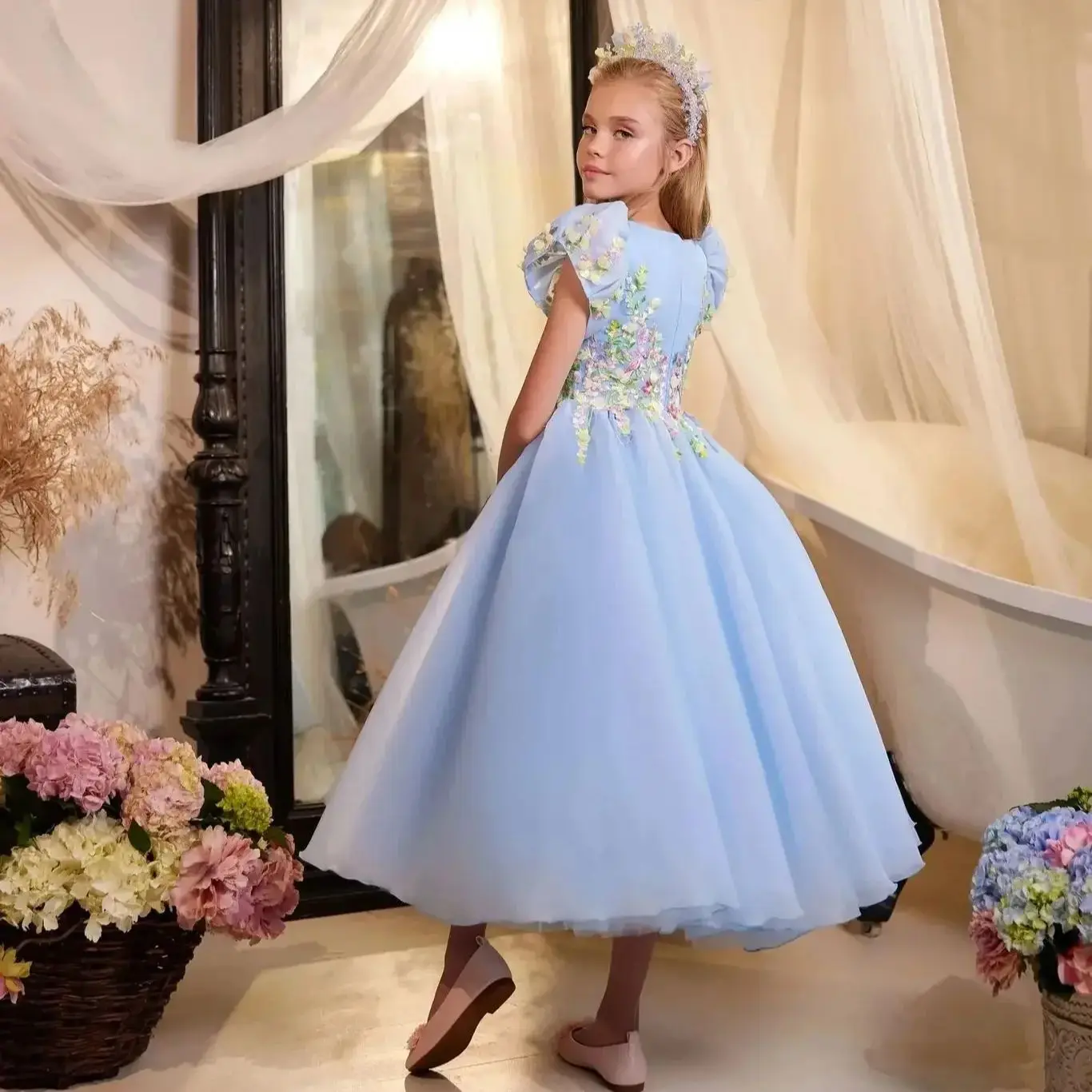 

Customized Sky Blue Flower Girl Dresses Colorful Floral Appliques For Birthday Party Elegant Princess Formal Events Pageant Gown