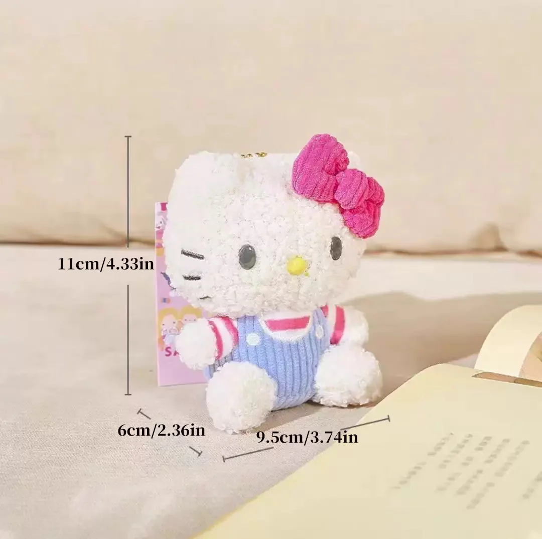 อะนิเมะ Sanrio Hello Kitty Kawaii ตุ๊กตาพวงกุญแจตุ๊กตาน่ารัก Kt แมวการ์ตูนกระเป๋าเป้สะพายหลังเครื่องประดับเดสก์ท็อปตกแต่งสาววันหยุดของขวัญ