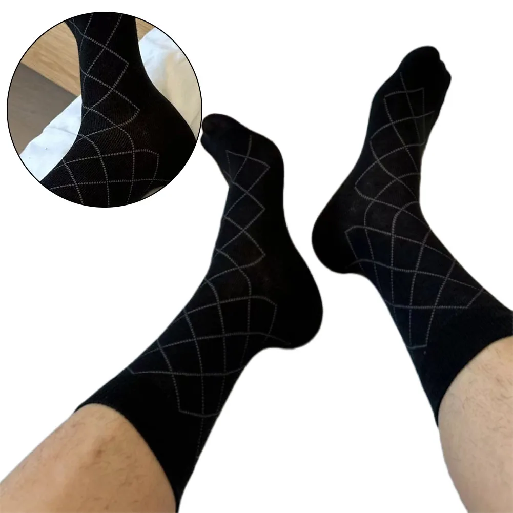 1 Para Seksownych Męskich Skarpetek z Mieszanki Bawełny, Wzór w Romb, Oddychające, Codzienne Skarpety, Męskie Skarpety Biznesowe do Garnituru, Średniej Długości