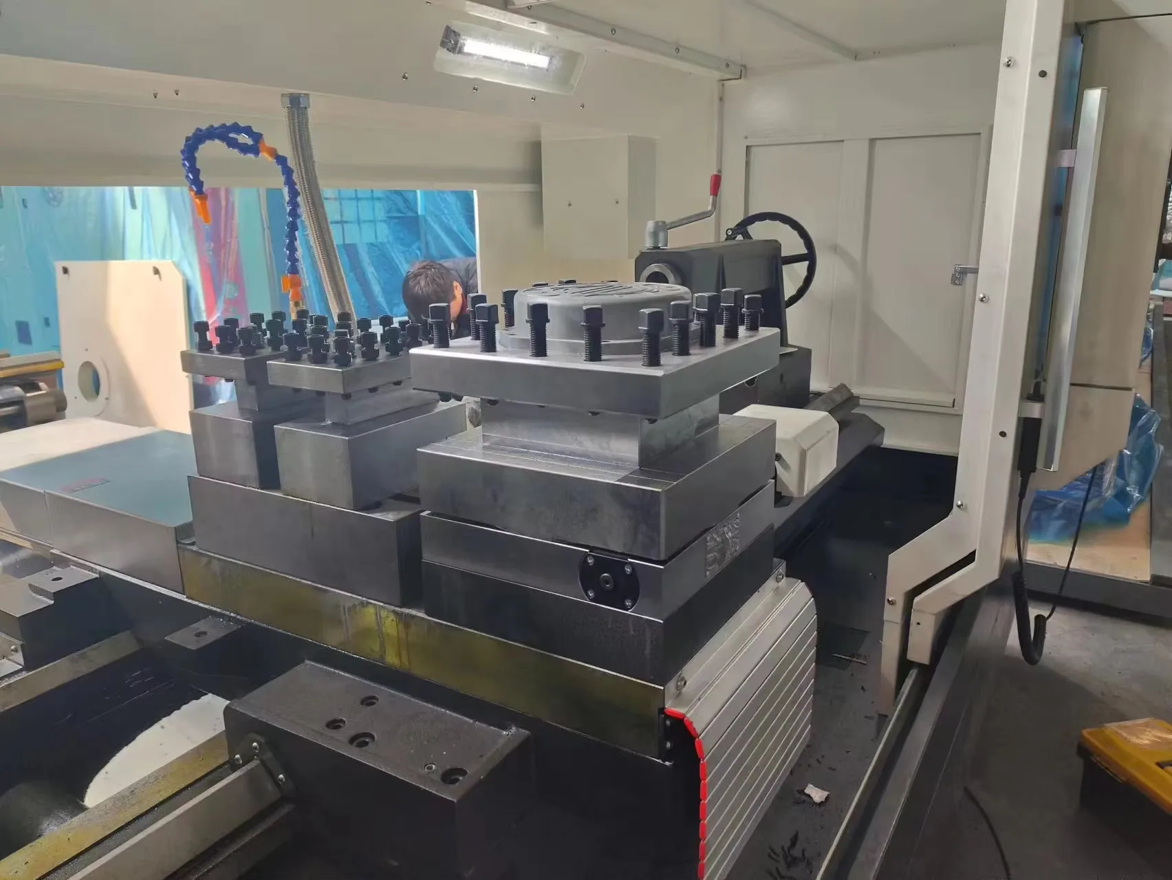 Turning Center CK6180 CNC Lathe Hine Auto Bar Feeder For Sale