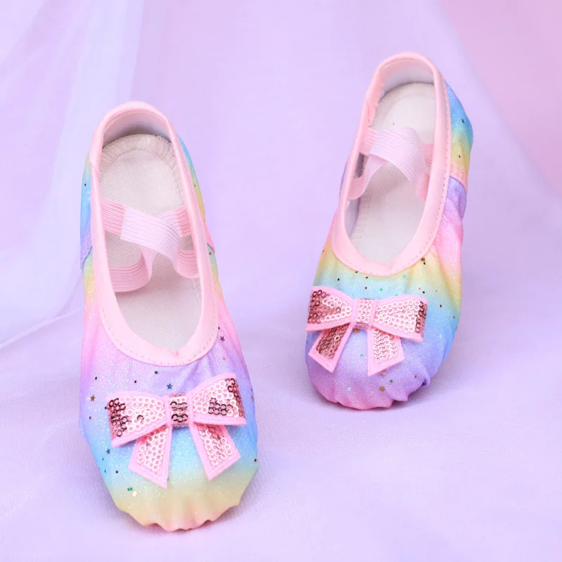 Scarpe da ballo per ragazze Calzature per spettacoli di balletto Scarpe da ginnastica per allenamento con fondo morbido Scarpe da yoga sportive per pattini da ballo per bambini