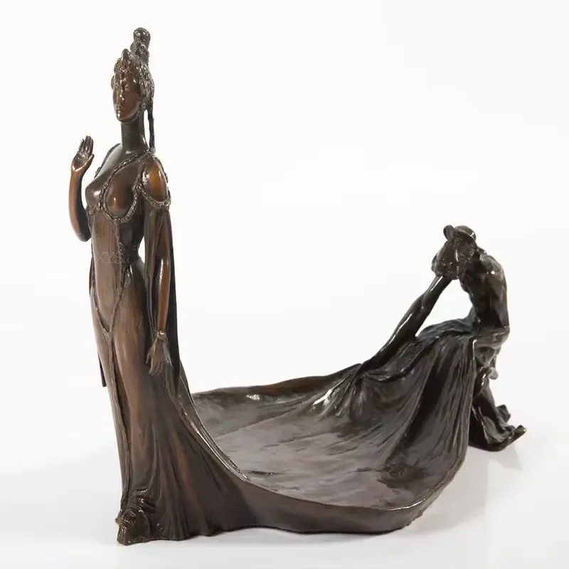 Tang Dynasty Yang Guifei Inspired Metal Casting Decorative Piece Copper Texture Exquisite Carving Elegant Posture